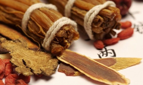 中药马兜铃一中药百度百科-中药马兜铃的药用与付作网 :分享马兜铃的药用价值-中药马兜铃的功效及用量知识
